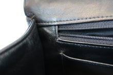 Load image into Gallery viewer, CHANEL Medium Matelasse Single flap chain shoulder bag Lambskin Black/Gold hadware Shoulder bag 700100049
