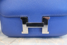 Load image into Gallery viewer, HERMES CONSTANCE3 MINI Epsom leather Blue electric □O Engraving Shoulder bag 700120125
