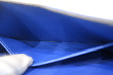 Load image into Gallery viewer, HERMES CONSTANCE3 MINI Epsom leather Blue electric □O Engraving Shoulder bag 700120125
