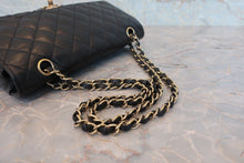 Load image into Gallery viewer, CHANEL Matelasse double flap double chain shoulder bag Caviar skin Black/Gold hadware Shoulder bag 800030114
