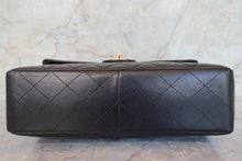 Load image into Gallery viewer, CHANEL Medium Matelasse Single flap chain shoulder bag Lambskin Black/Gold hadware Shoulder bag 700100024
