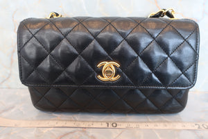 CHANEL/シャネル マトラッセチェーンショルダーバッグ ラムスキン ブラック/ゴールド金具 ショルダーバッグ 600100002