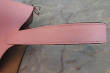 將圖片載入圖庫檢視器 HERMES／エルメス ピコタンロックＭＭ トリヨンクレマンス ローズサクラ T刻印 ハンドバッグ 700070209
