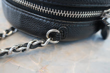 画像をギャラリービューアに読み込む, CHANEL/シャネル マトラッセラウンドチェーンショルダーバッグ キャビアスキン ブラック/シルバー金具 ショルダーバッグ 800090090
