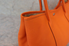 将图片加载到图库查看器，HERMES GARDEN PARTY PM Negonda leather Orange □O刻印 Tote bag 500100207
