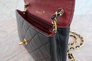 CHANEL/シャネル ミニマトラッセチェーンショルダーバッグ ラムスキン ブラック/ゴールド金具 ショルダーバッグ 700060180