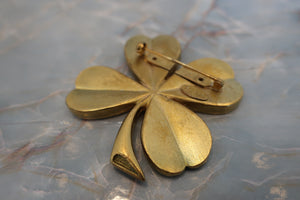 CHANEL CC mark Clover brooch Gold plate Gold Brooch 500110091
