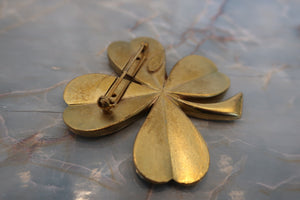 CHANEL CC mark Clover brooch Gold plate Gold Brooch 500110091