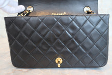 画像をギャラリービューアに読み込む, CHANEL/シャネル マトラッセフルフラップチェーンショルダーバッグ ラムスキン ブラック/ゴールド金具 ショルダーバッグ 800080219
