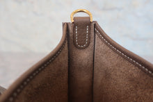 画像をギャラリービューアに読み込む, HERMES／エルメス エブリンTPM トリヨンクレマンス エトゥープ Z刻印 ショルダーバッグ 800030056
