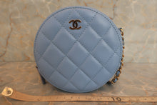 Load image into Gallery viewer, CHANEL Matelasse round chain shoulder bag Lambskin Blue/Gold hadware Shoulder bag 600070177
