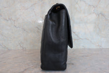 将图片加载到图库查看器，CHANEL/香奈儿 垂直针迹 链条包 荔枝皮 Black/Gold hadware(黑色/金色金属) 肩背包 800060061
