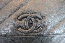 画像をギャラリービューアに読み込む, CHANEL/シャネル バイアスステッチチェーンショルダーバッグ キャビアスキン ブラック/ゴールド金具 ショルダーバッグ 700060200
