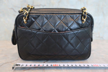 Load image into Gallery viewer, CHANEL Matelasse chain shoulder bag Lambskin Black/Gold hadware Shoulder bag 800090004
