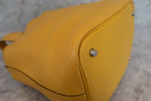 Load image into Gallery viewer, HERMES PICOTIN MM Clemence leather Jaune Hand bag 500090295
