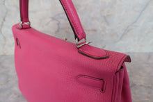 Load image into Gallery viewer, HERMES KELLY 32 Chevre myzore goatskim Fuschia pink □J Engraving Shoulder bag 700090216
