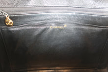 将图片加载到图库查看器，CHANEL/香奈儿 垂直针迹 链条包 荔枝皮 Black/Gold hadware(黑色/金色金属) 肩背包 800060061
