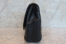 Load image into Gallery viewer, CHANEL Matelasse chain shoulder bag Lambskin Black/Gold hadware Shoulder bag 700120192
