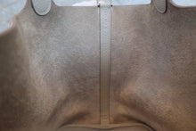 Load image into Gallery viewer, HERMES PICOTIN LOCK MM Clemence leather Beton C Engraving Hand bag 600090021
