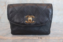 Load image into Gallery viewer, CHANEL Vicolore waist bag Lambskin Black/Gold hadware Waist bag 600070157
