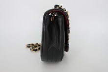 Load image into Gallery viewer, CHANEL Matelasse Chain shoulder bag Lambskin Black/Gold hardware Shoulder bag 800100147
