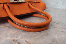 将图片加载到图库查看器，HERMES BIRKIN 30 Clemence leather Orange □J刻印 Hand bag 800030041

