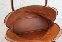 Load image into Gallery viewer, HERMES／BOLIDE 31 Clemence leather Gold □K Engraving Shoulder bag 700090142
