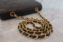 Load image into Gallery viewer, CHANEL Diana matelasse chain shoulder bag Lambskin Black/Gold hadware Shoulder bag 600070173
