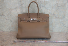 Load image into Gallery viewer, HERMES BIRKIN 35 Togo leather Etoupe gray □M Engraving Hand bag 800070152
