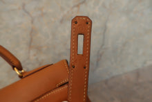 画像をギャラリービューアに読み込む, HERMES／エルメス ケリー32 ボックスカーフ ナチュラル 〇X刻印 ショルダーバッグ 700080033
