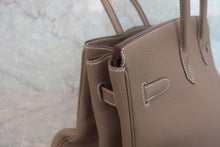 Load image into Gallery viewer, HERMES BIRKIN 35 Togo leather Etoupe gray □M Engraving Hand bag 800070152
