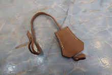 画像をギャラリービューアに読み込む, HERMES／エルメス ケリー32 ボックスカーフ ナチュラル 〇X刻印 ショルダーバッグ 700080033
