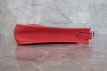 Load image into Gallery viewer, HERMES  EVELYNE TPM Clemence leather Rouge pivoine X Engraving Shoulder bag 800070081
