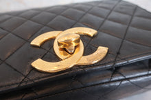 画像をギャラリービューアに読み込む, CHANEL/シャネル デカココチェーンショルダーバッグ ラムスキン ブラック/ゴールド金具 ショルダーバッグ 700080196

