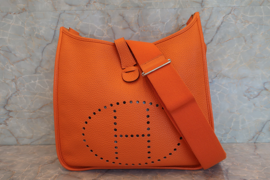 HERMES EVELYNE 3GM Clemence leather Orange □JO刻印 Shoulder bag 600110084