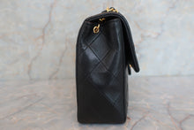 Load image into Gallery viewer, CHANEL Mini Matelasse single flap chain shoulder bag Lambskin Black/Gold hadware Shoulder bag 600040198
