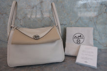 将图片加载到图库查看器，HERMES LINDY 26 Clemence leather Craie X刻印 Shoulder bag 800070158
