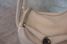 将图片加载到图库查看器，HERMES LINDY 26 Clemence leather Craie X刻印 Shoulder bag 800070158
