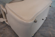 将图片加载到图库查看器，HERMES LINDY 26 Clemence leather Craie X刻印 Shoulder bag 800070158
