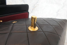 Load image into Gallery viewer, CHANEL Matelasse double flap chain shoulder bag Lambskin Black/Gold hadware Shoulder bag 700070217

