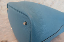 Load image into Gallery viewer, HERMES PICOTIN MM Clemence leather Blue jean □P Engraving Hand bag 700060216
