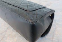 Load image into Gallery viewer, CHANEL Matelasse chain shoulder bag Lambskin Black/Gold hadware Shoulder bag 800040107
