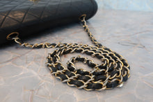 Load image into Gallery viewer, CHANEL Matelasse chain shoulder bag Lambskin Black/Gold hadware Shoulder bag 800040107
