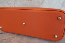 Load image into Gallery viewer, HERMES／BOLIDE 31 Chevre myzore goatskim Orange □I Engraving Shoulder bag 700100047
