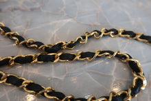 Load image into Gallery viewer, CHANEL Matelasse single flap chain shoulder bag Lambskin Black/Gold hadware Shoulder bag 600040203
