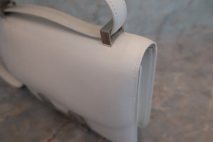 HERMES CONSTANCE 24 Graine leather White Shoulder bag 600060103