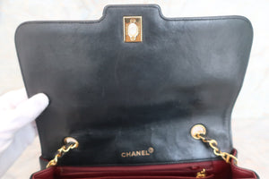 CHANEL Matelasse single flap chain shoulder bag Lambskin Black/Gold hadware Shoulder bag 600040203