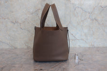 画像をギャラリービューアに読み込む, HERMES／エルメス ピコタンロックＰＭ トリヨンクレマンス エトゥープ □R刻印 ハンドバッグ 800010209
