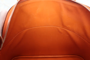 HERMES／BOLIDE 31 Chevre myzore goatskim Orange □I Engraving Shoulder bag 700100047