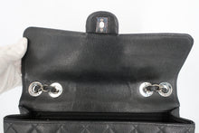画像をギャラリービューアに読み込む, CHANEL/シャネル 中マトラッセシングルフラップＷチェーンショルダーバッグ キャビアスキン ブラック/シルバー金具 ショルダーバッグ 800100155
